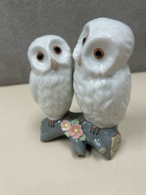 2 OWLS ON LOG FIGURINE