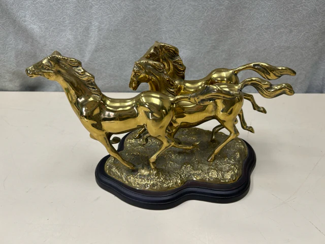 3 GOLD COLORED HORSES