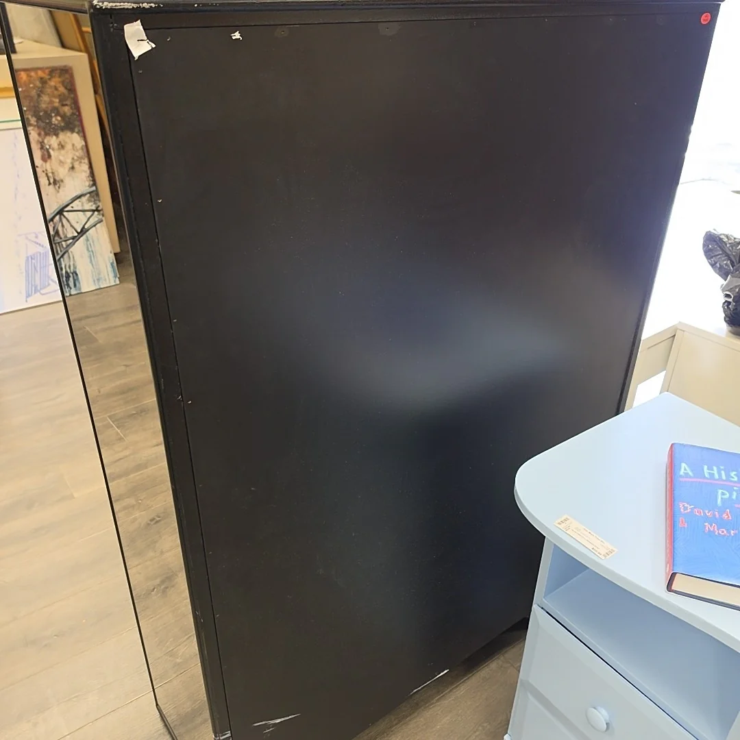 5 DRAWER MIRRORED DRESSER - Image 3