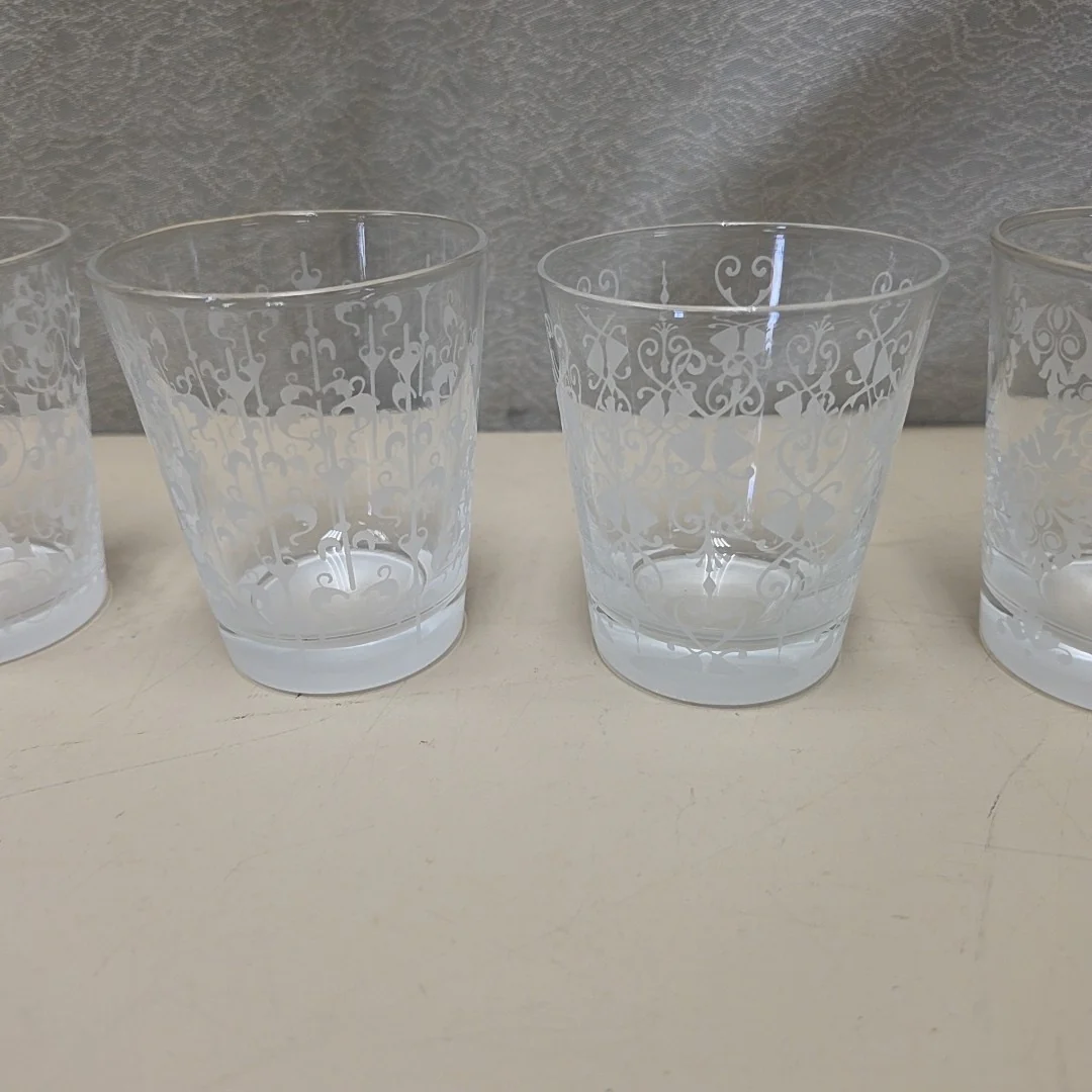 6 FROSTED SHORT GLASSES - Image 3