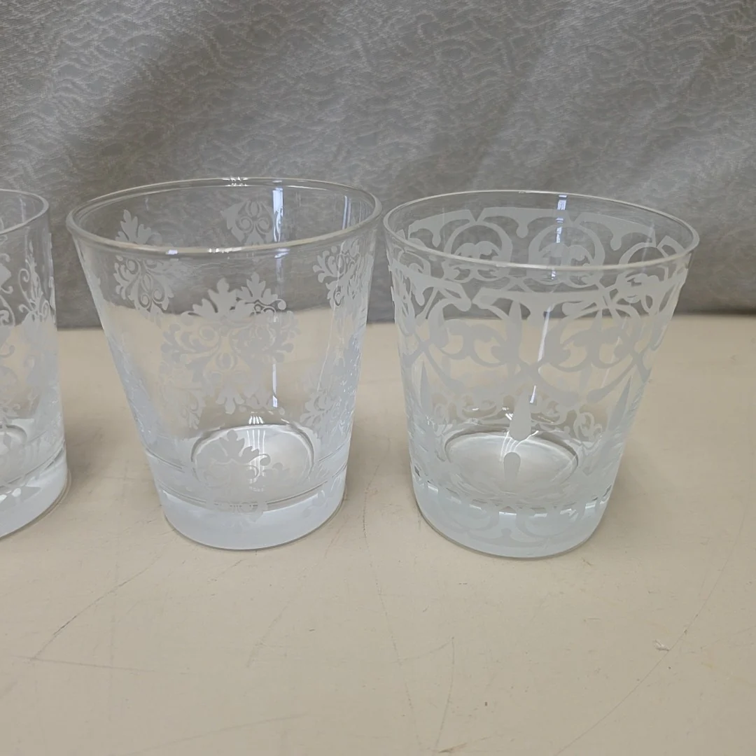 6 FROSTED SHORT GLASSES - Image 4
