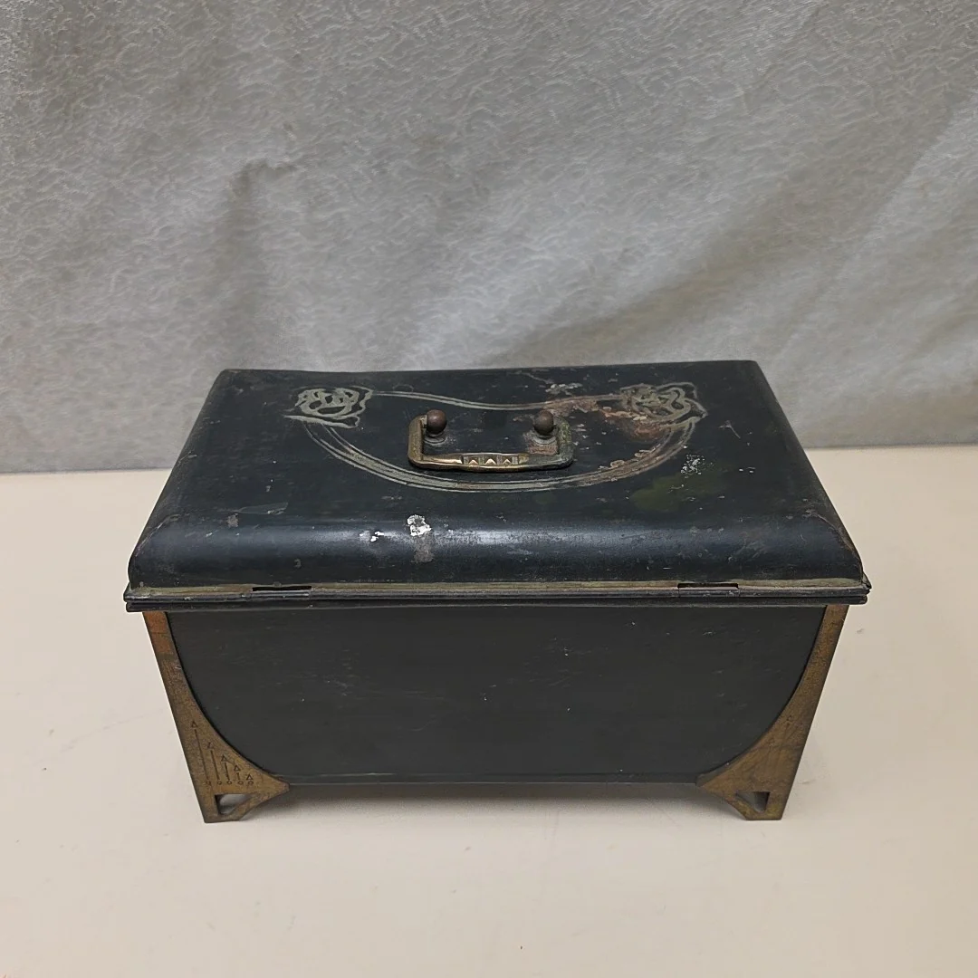 ART DECO ROSE METAL BOX - Image 3