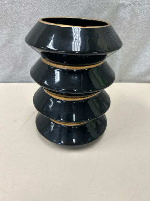 BLACK GOLD RIPPELD VASE