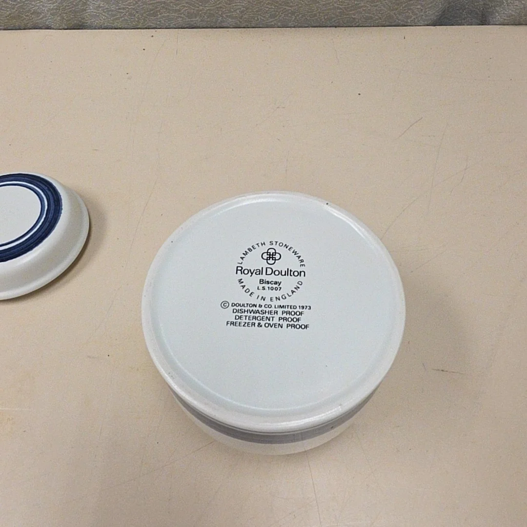BLUE CREAM LIDDED CONT - Image 3
