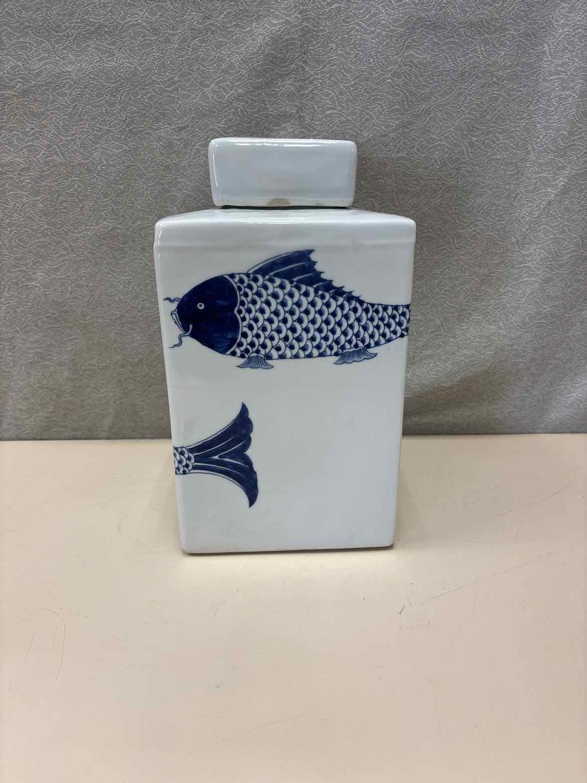 BLUE FISH LIDDED CANISTER