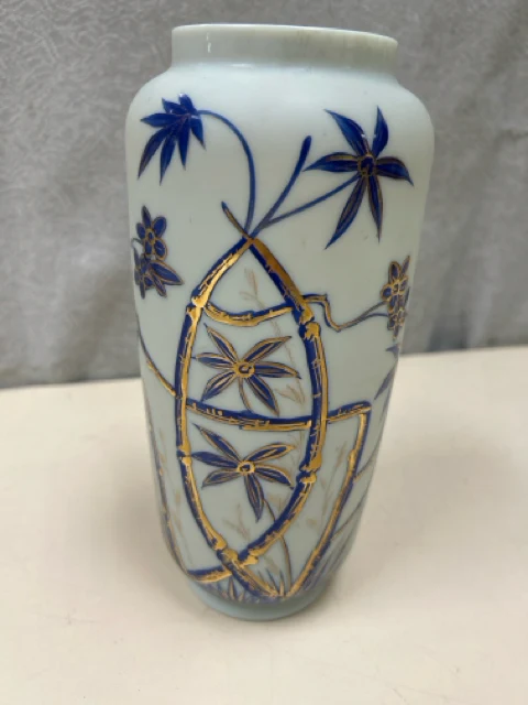 BLUE WHITE CERAMIC FLORAL GLASS VASE