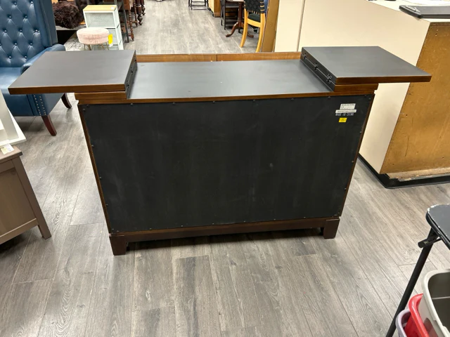 BROWN FLIP TOP SIDEBOARD - Image 3