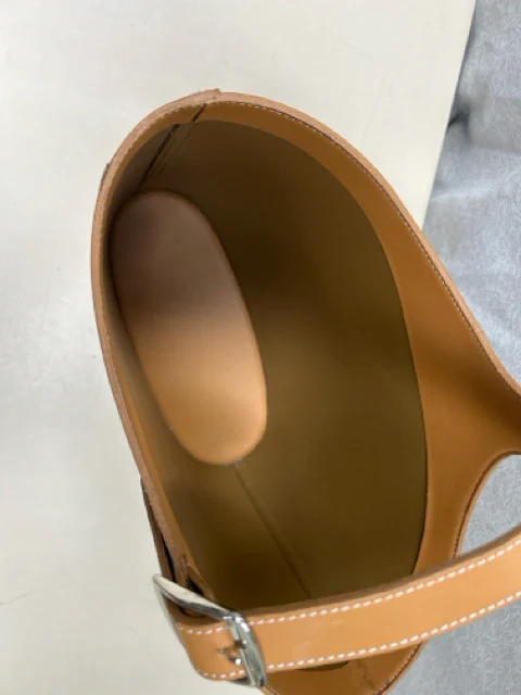 BROWN LEATHER BASKET W/HANDLE - Image 2