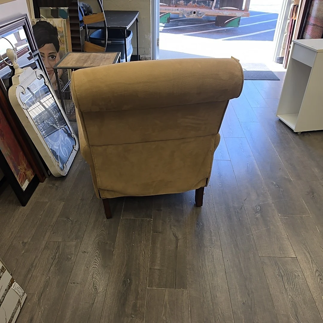 BROWN UPHOL ARMCHAIR - Image 2