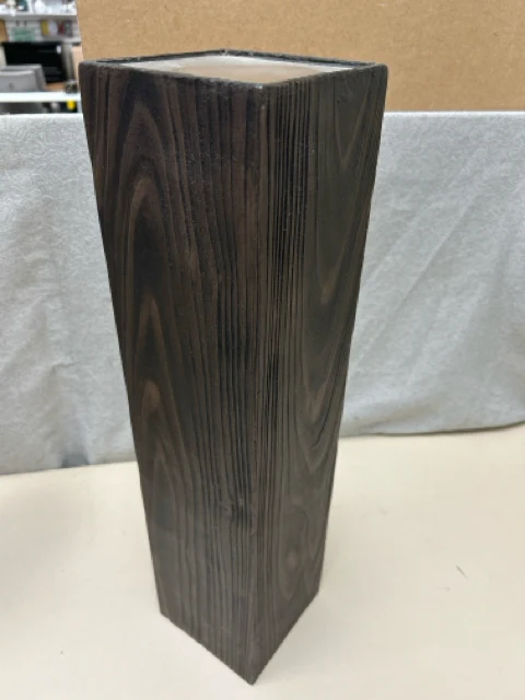 BROWN WOOD CANDLE STAND