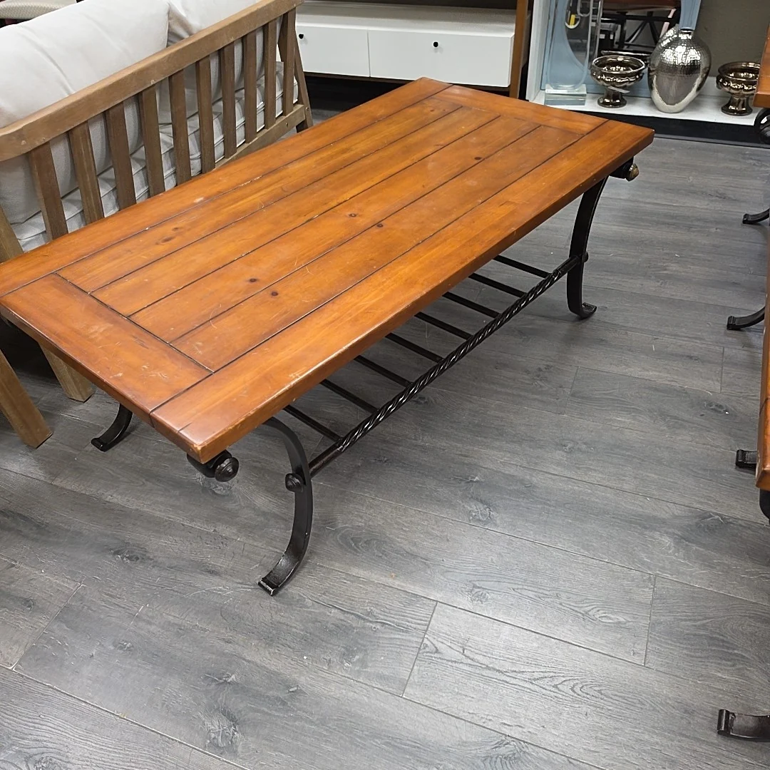 BROWN WOOD/METAL COFFEE TABLE - Image 2