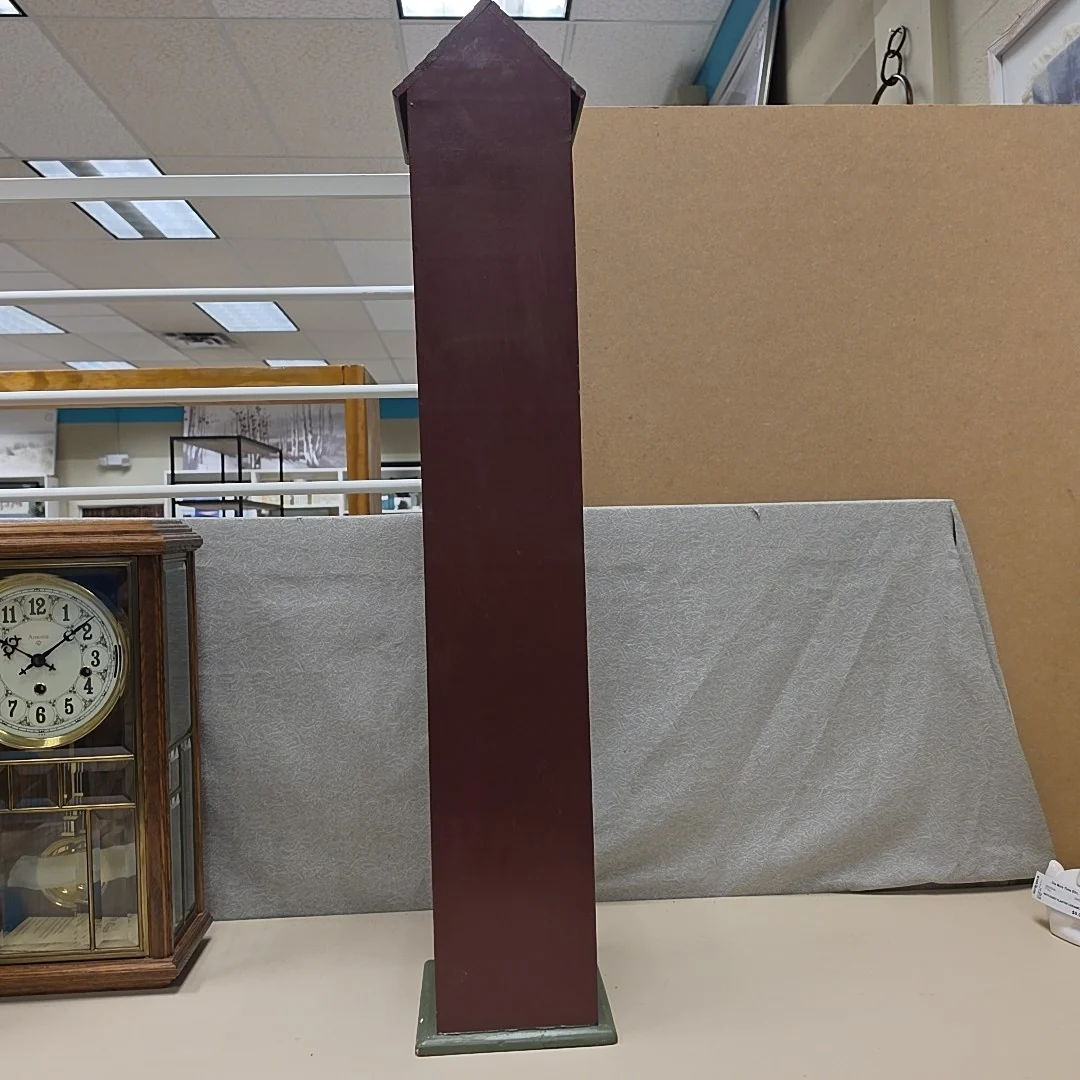 BURGUNDY WOOD BIRDHOUSE - Image 3
