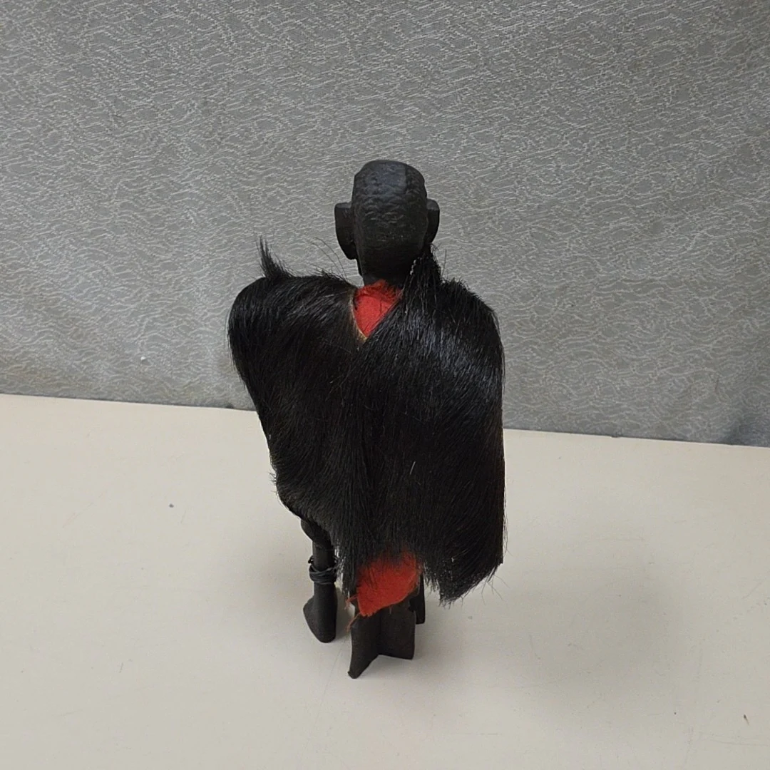 CARVED WOOD FIGURE - Image 3