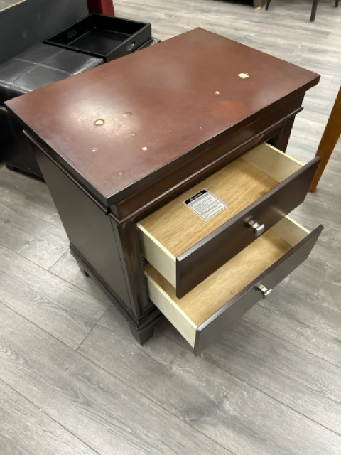 CHERRY 2 DRAWER NIGHTSTAND - Image 2