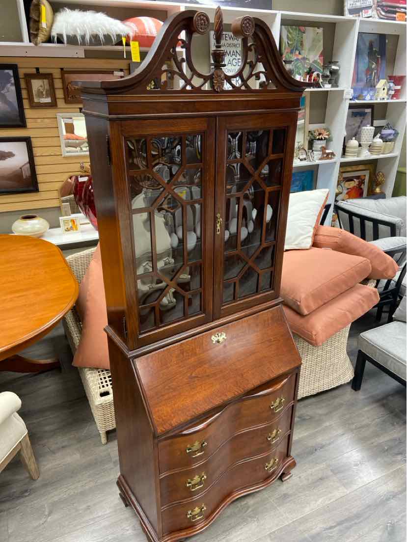 CHERRY CURIO CABINET W/GLASS FRONT - Image 2