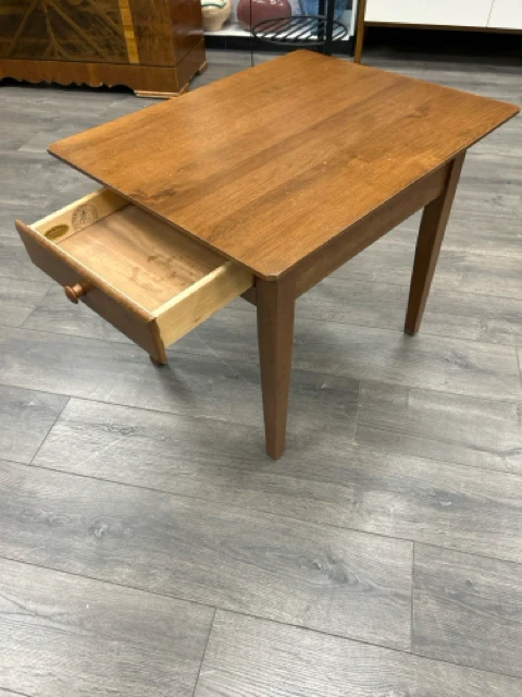 CHERRY ONE DRAWER END TABLE - Image 2
