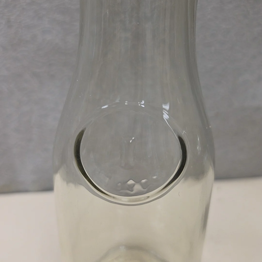 CLEAR GLASS CARAFFE - Image 2