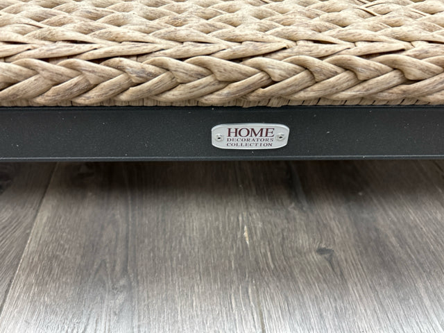 GLASS & METAL COFFEE TABLE - Image 3