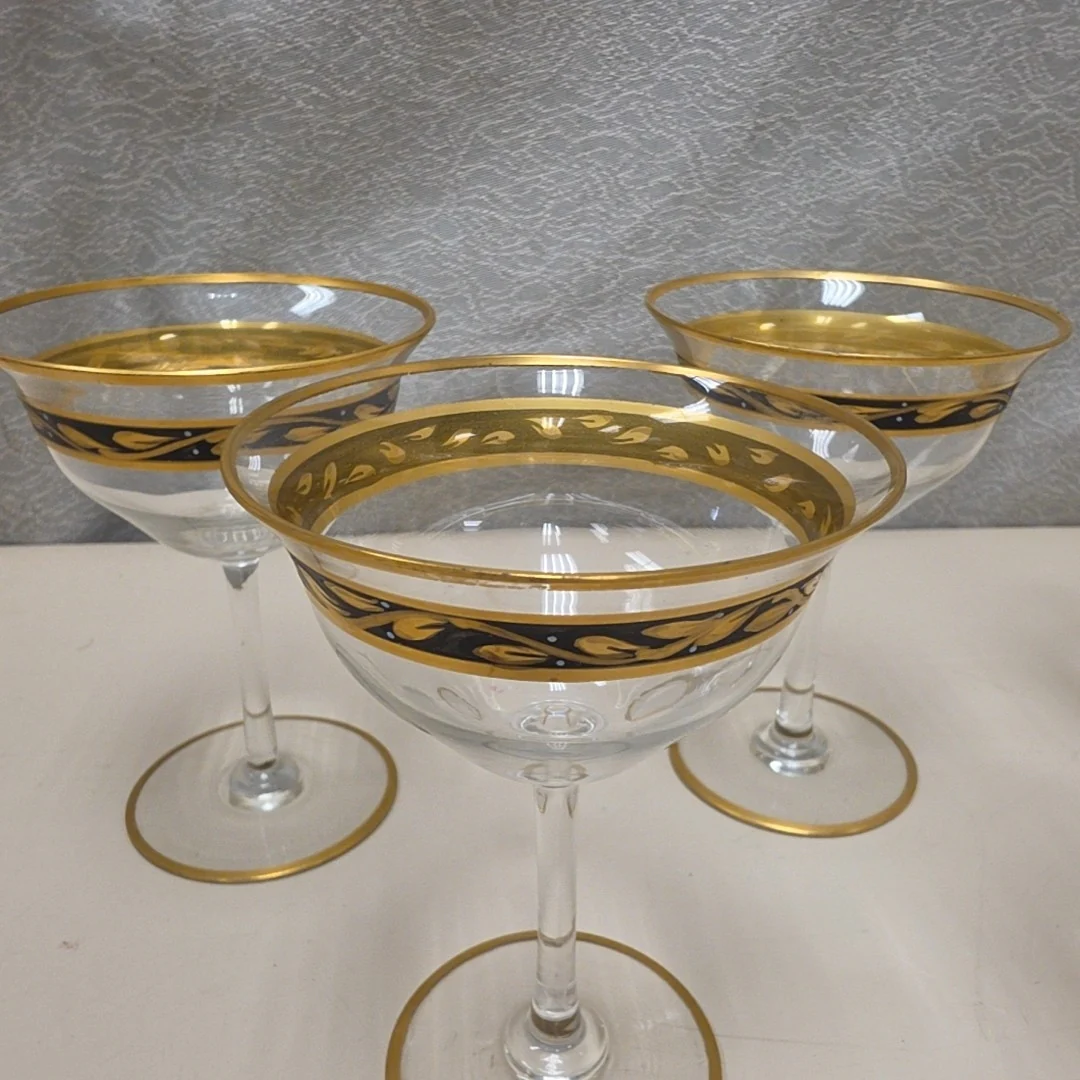 GOLD BANDED CHAMPAGNE GLASSES - Image 2