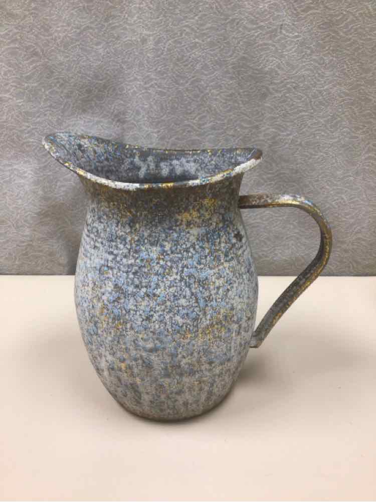 GOLD BLUE DIST METAL PITCHER