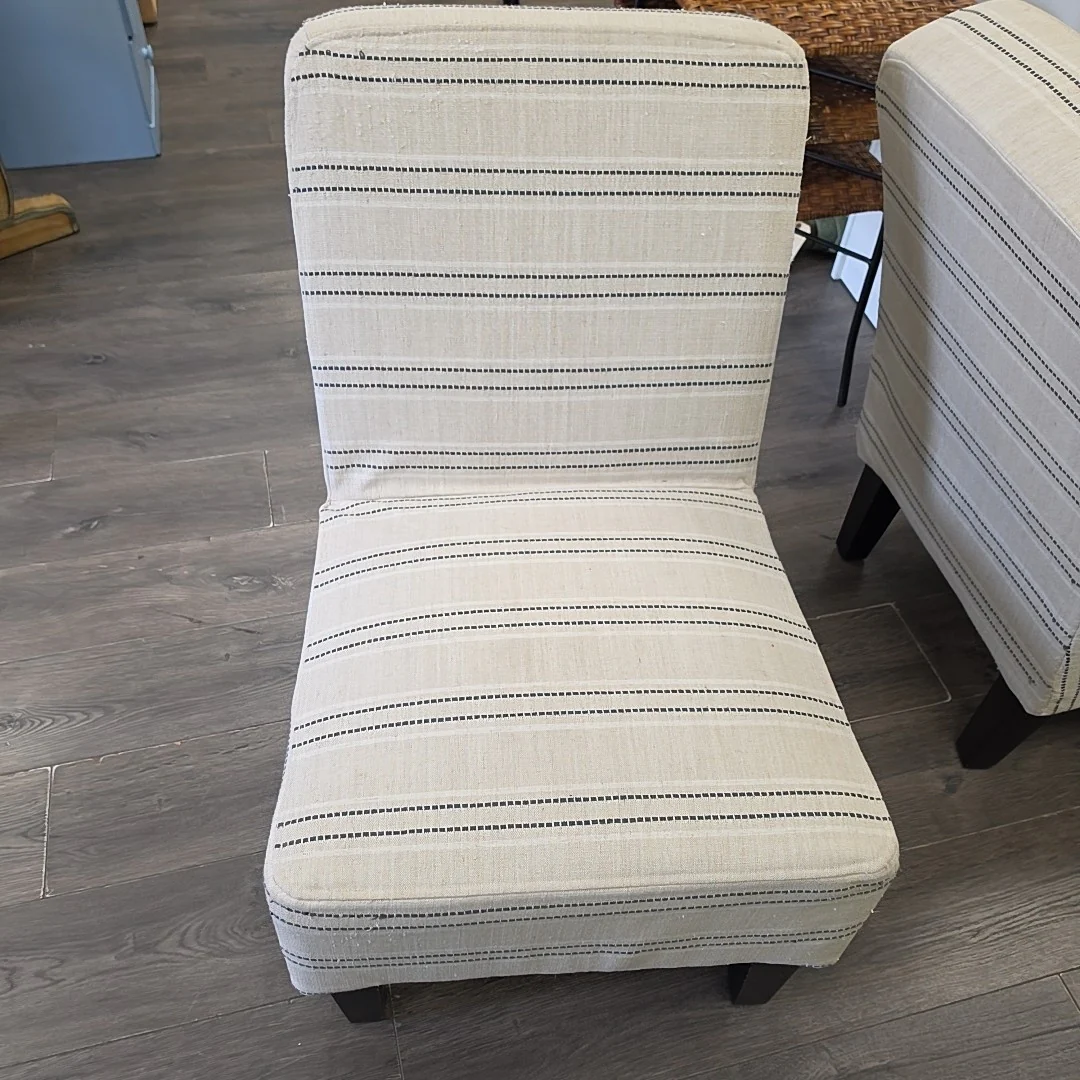 GRAY/WHITE STRIPED ARMLESS