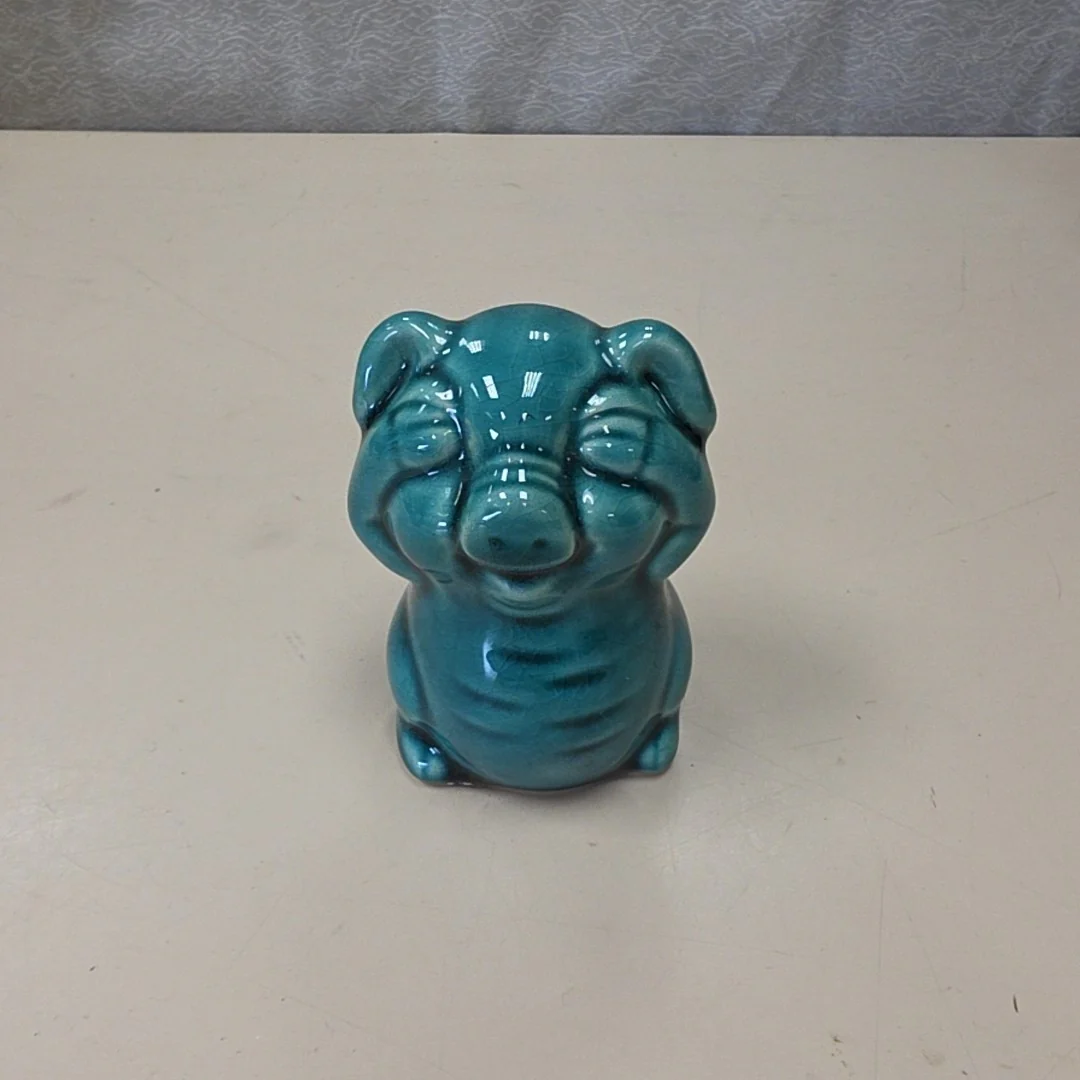 GREEN SEE NO EVIL PIG