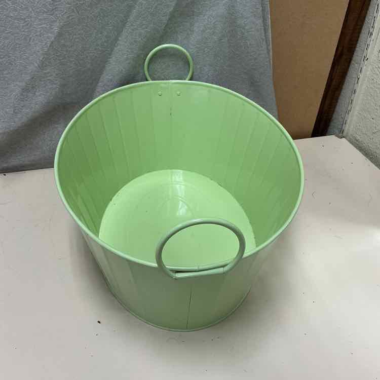 GREEN TIN BUCKET - Image 2