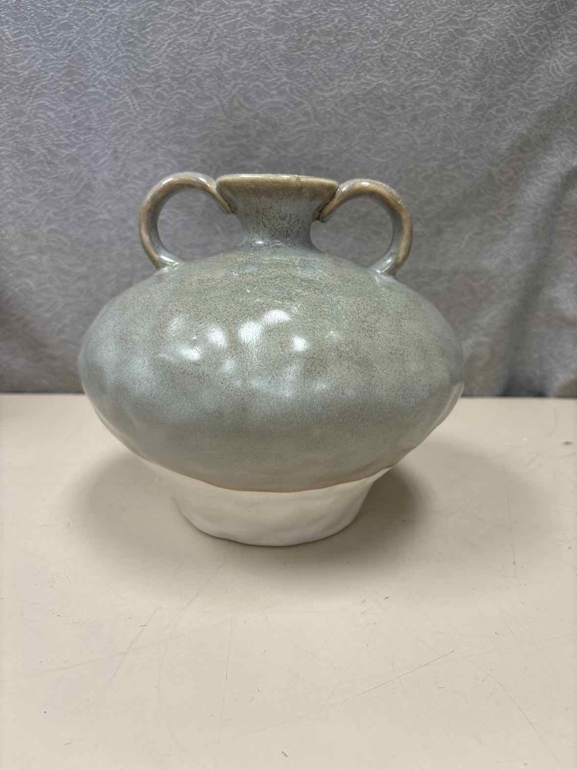 GREEN WHITE 2 HANDLE VASE