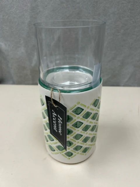 GREEN WHITE CANDLE STAND