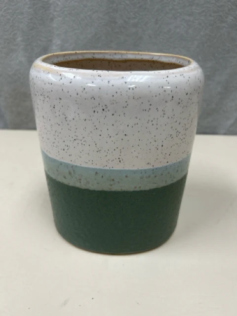 GREEN WHITE CERAMIC VASE