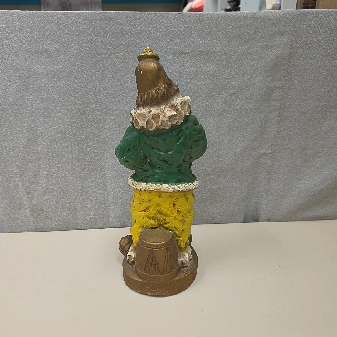 GREEN YELLOW GOLD RESIN CLOWN - Image 2