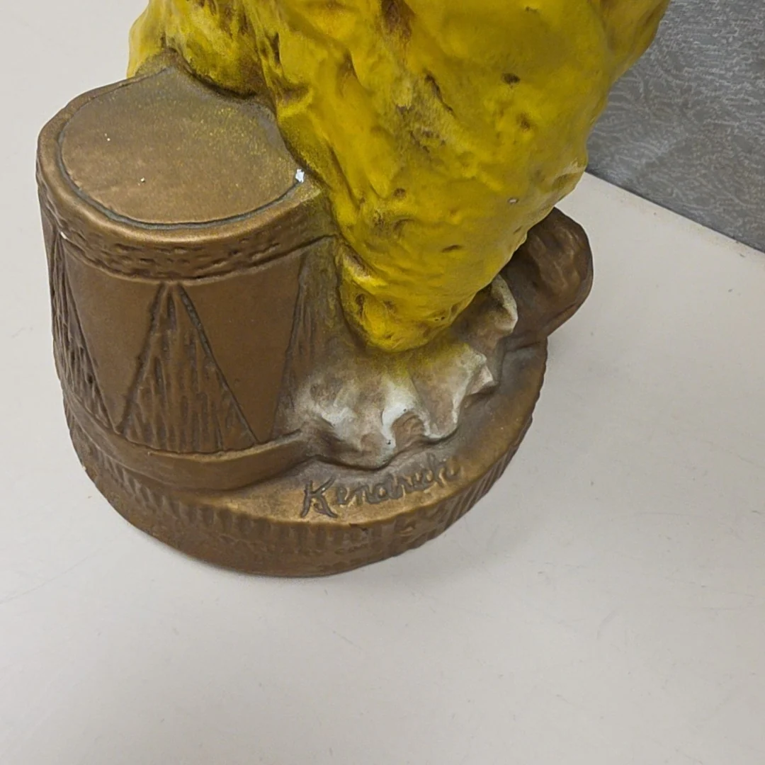 GREEN YELLOW GOLD RESIN CLOWN - Image 3