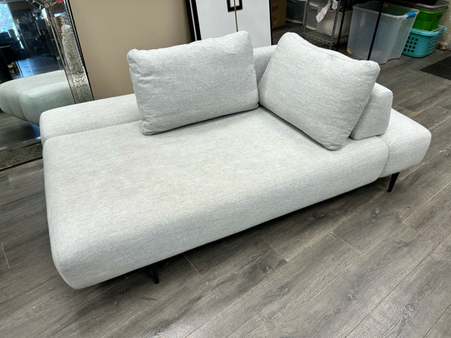 GREY ADJUSTABLE CUSHION DAYBED