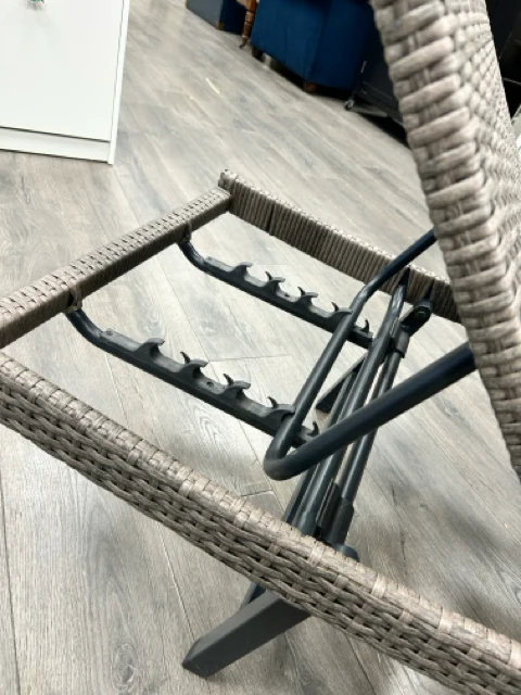 GREY RESIN WEAVE LOUNGER - Image 2