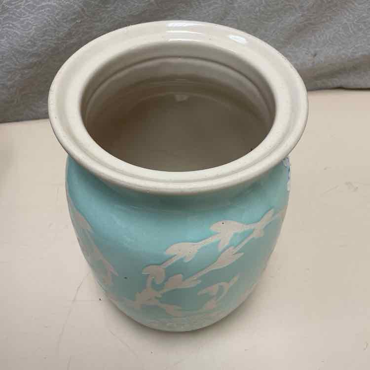 LIGHT BLUE FLORAL VASE - Image 2