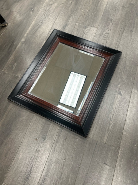 LITE AND DARK BROWN MIRROR