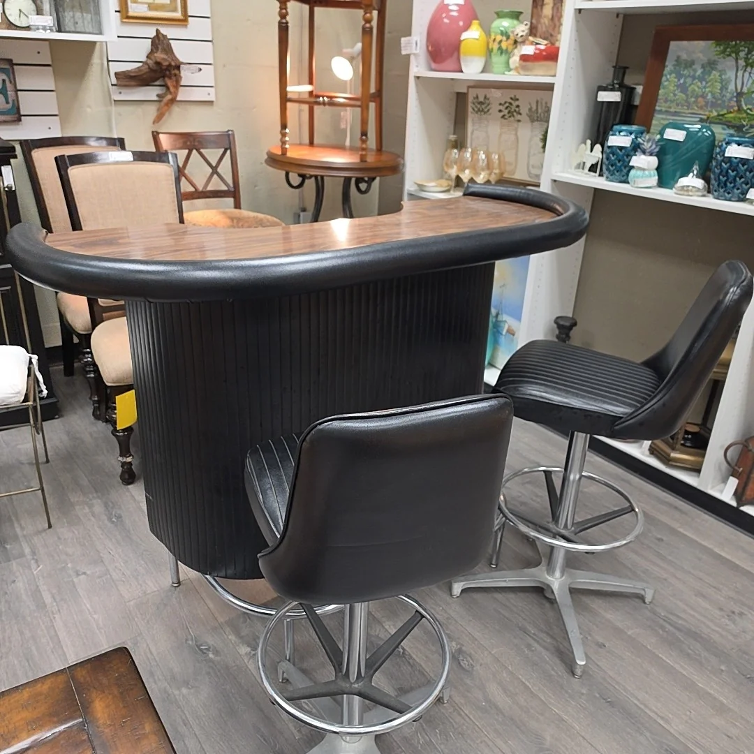 MCM BLACK LEATHER BAR 2 STOOLS
