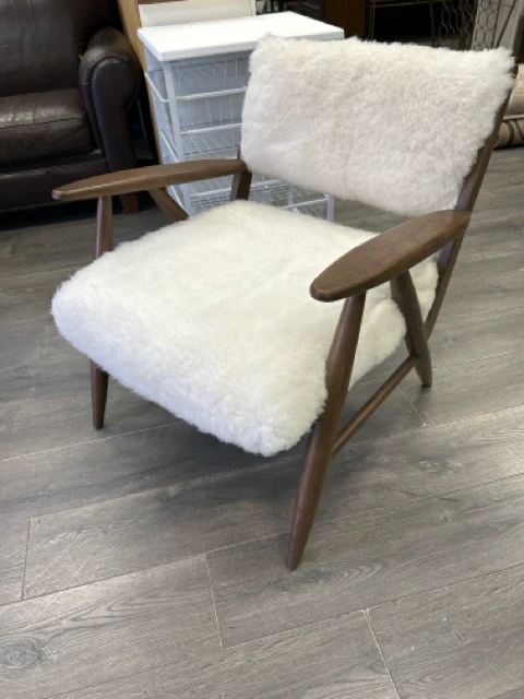 MCM PAPILE LOUNGE CHAIR