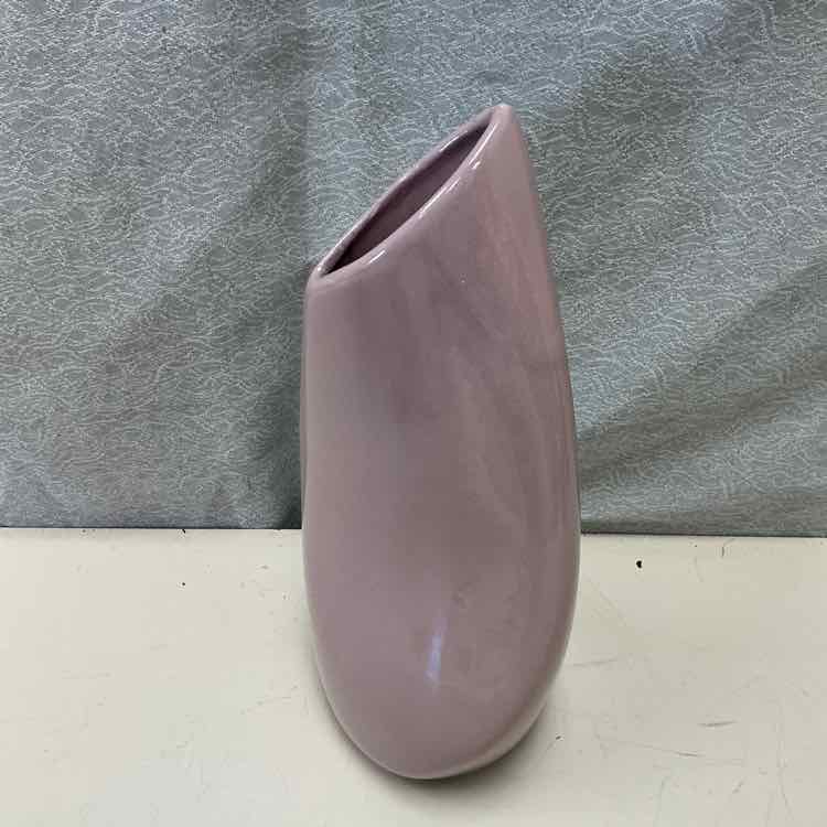 PINK CURVED VASE