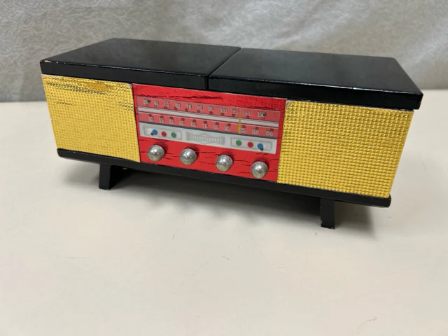 RECORD PLAYER MUSIC BOX