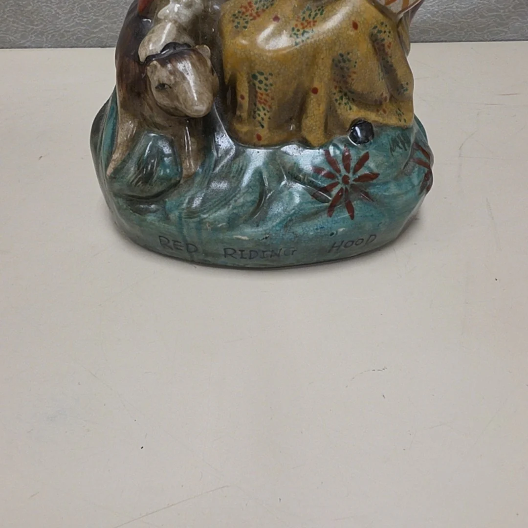 RED RIDING HOOD CERAMIC FIGURE - Image 2