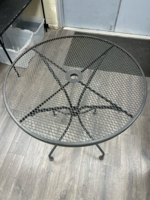 ROUND BLACK IRON HIGHTOP - Image 2