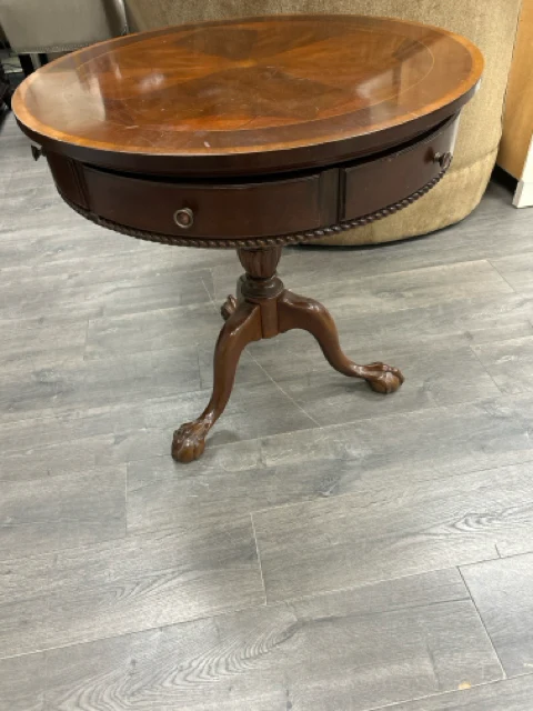 ROUND CLAW FOOT TABLE W/DRAWER