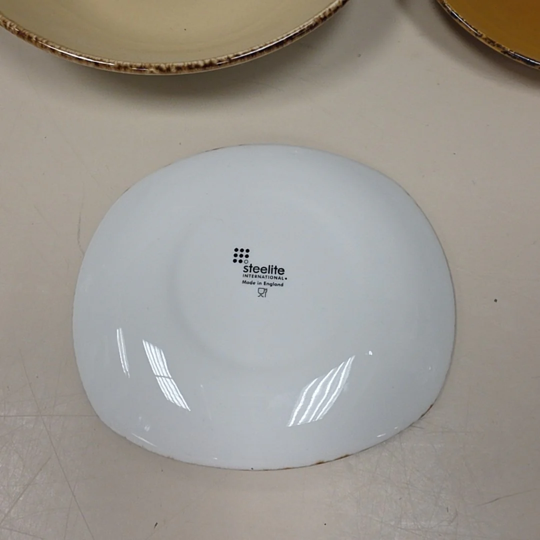 SET OF 3 TAN/GOLD/BROWN DISHES - Image 2