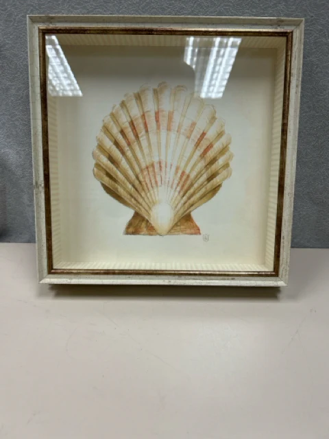 SHELL SHADOWBOX STYLE ART