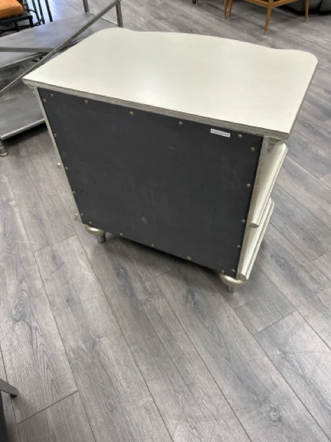 SILVER 2 DRAWER NIGHTSTAND - Image 3