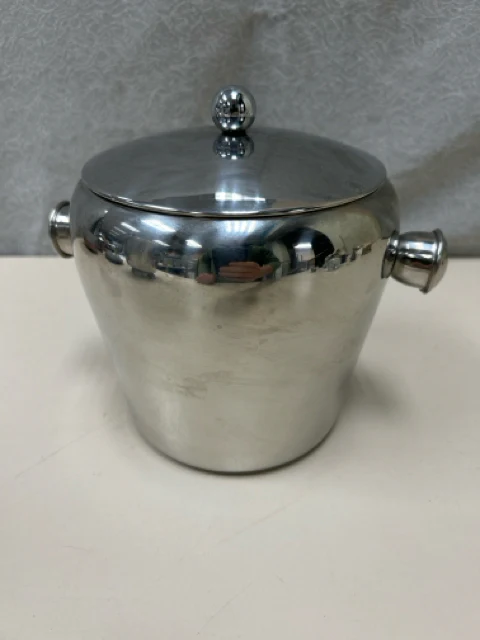 SILVER LIDDED ICE BUCKET