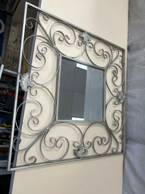 SILVER METAL MIRROR HANGING