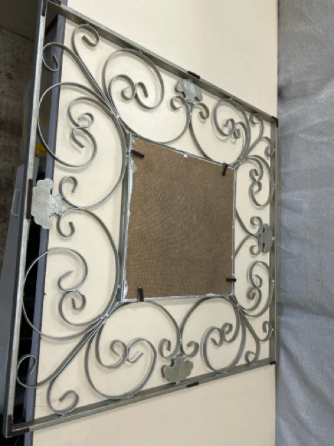 SILVER METAL MIRROR HANGING - Image 2