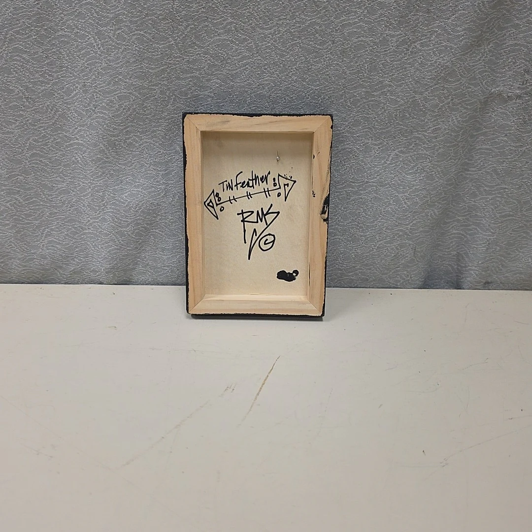 TIN FEATHER ON WOOD - Image 2